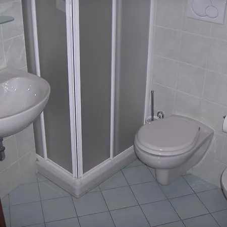 Hotel Romani 2*